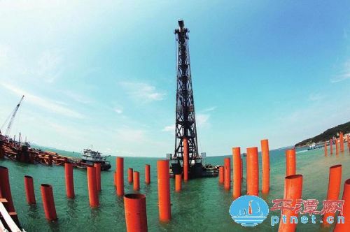 福平高铁:大小练水道桥千余根钢管桩全部完工